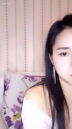G奶御姐【喜宝】，知性美御姐，眼镜戴上立刻有味儿了，黑丝性爱，骚气已经溢出了屏幕，真屌！ 截图7
