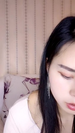 G奶御姐【喜宝】，知性美御姐，眼镜戴上立刻有味儿了，黑丝性爱，骚气已经溢出了屏幕，真屌！ 截图13