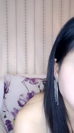G奶御姐【喜宝】，知性美御姐，眼镜戴上立刻有味儿了，黑丝性爱，骚气已经溢出了屏幕，真屌！ 截图15