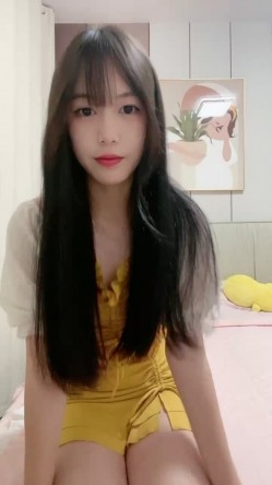 文静颜值美少女！就被操过一次！女仆情趣装诱惑，美臀粉穴翘起，特写跳蛋震穴，搞得受不了 截图2