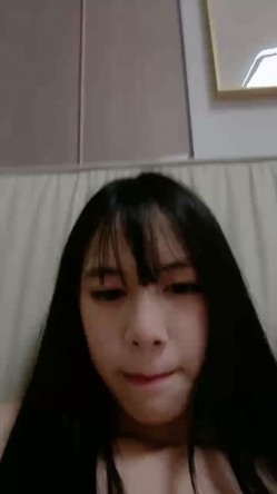 文静颜值美少女！就被操过一次！女仆情趣装诱惑，美臀粉穴翘起，特写跳蛋震穴，搞得受不了 截图11