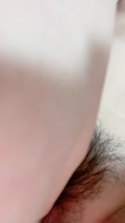 文静颜值美少女！就被操过一次！女仆情趣装诱惑，美臀粉穴翘起，特写跳蛋震穴，搞得受不了 截图12