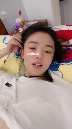 真实良家人妻，【欲求不满小少妇】，两口子家中做爱，正是最饥渴最旺盛的时候，小少妇很漂亮，无套内射干爽 截图1