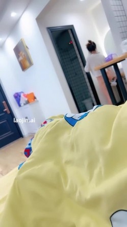 真实良家人妻，【欲求不满小少妇】，两口子家中做爱，正是最饥渴最旺盛的时候，小少妇很漂亮，无套内射干爽 截图11