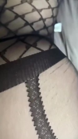 【某某门事件】第63弹 抖音55W粉丝反差婊DJ跟同厂牌潮流小伙4p视频流出,一边被操还一边问你射了没 截图9