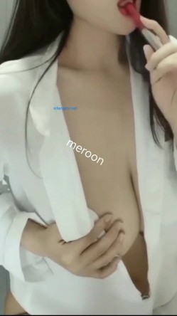 高颜值九头身，巨乳露脸女神【Meroon舞6柒】重金定制，露奶激情热舞，一对车大灯抖的飞起 截图14