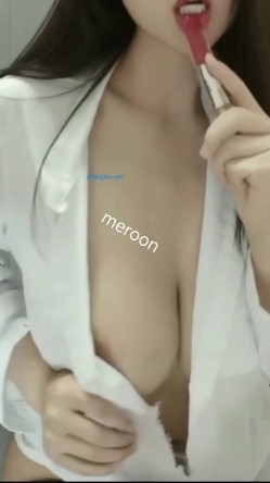 高颜值九头身，巨乳露脸女神【Meroon舞6柒】重金定制，露奶激情热舞，一对车大灯抖的飞起 截图15