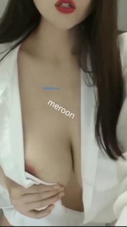 高颜值九头身，巨乳露脸女神【Meroon舞6柒】重金定制，露奶激情热舞，一对车大灯抖的飞起 截图16