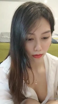 极品高颜冷艳御姐，反差小妈感女主播「金刚护撸娃」「小奶猫」激情淫语撩骚，和姐妹下海大秀，互舔互口假鸡巴互插 截图16