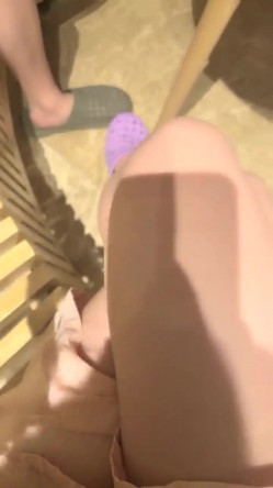 蜜蜜蜜蜜蜜桃 核弹！姐妹网吧勾搭~20小时~【大大蜜桃】无套啪啪~推油，男的边扣边日，真TM爽 截图3