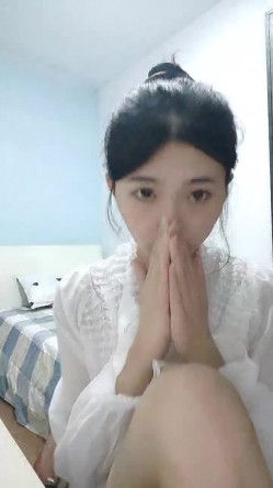 【七七爱吃饭】，第一天下海播就上了收益榜，颜值才是王道，湖南妹子，极品身材美乳美穴 截图8