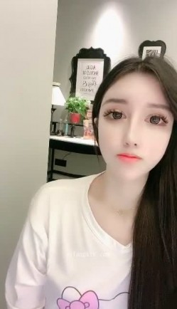 硬核超级重磅！终于等到女神开收费了~几十万人追踪的网红小姐姐【yoki】我靠！无数次幻想的大毛逼~精都射绝了 截图6