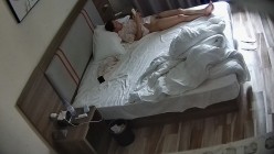 新流出酒店偷拍大学生情侣开房学妹从反抗被动操3天变成床上母狗 截图14