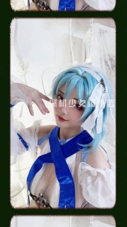 【超美高端 ️罕见露脸露点】极品Cos爆机少女【喵小吉】年终新作《双子:最强冰雪组合》原神花嫁 甘雨优菈 超清4K原档 截图1