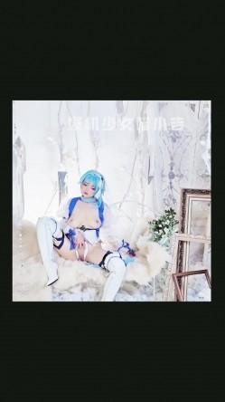 【超美高端 ️罕见露脸露点】极品Cos爆机少女【喵小吉】年终新作《双子:最强冰雪组合》原神花嫁 甘雨优菈 超清4K原档 截图13