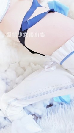 【超美高端 ️罕见露脸露点】极品Cos爆机少女【喵小吉】年终新作《双子:最强冰雪组合》原神花嫁 甘雨优菈 超清4K原档 截图16