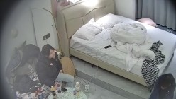 酒店偷拍连续3天入住的年轻情侣古灵精怪的双马尾可爱甜妹被男友不分日夜操了几次 截图10