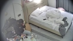 酒店偷拍连续3天入住的年轻情侣古灵精怪的双马尾可爱甜妹被男友不分日夜操了几次 截图16