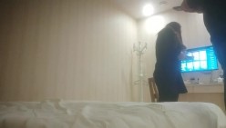 横扫街头炮王佳作，完整版未流出，【老王探花】，足浴店天天逛，穿梭花丛中肆意调戏，总有骚货可以操 截图15