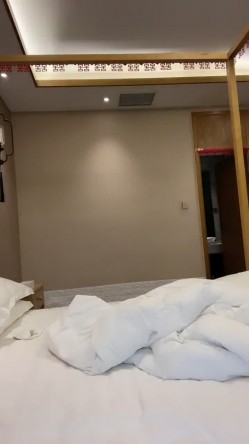 G奶女神！奶子超级大~【小羊咩咩】啪啪狂操！爽上天~酒店约炮，这对豪乳太震撼了，赞！~！ 截图1