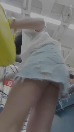 【CD抄底】大师偷拍各种骚内，骚丁第四部完结 截图3