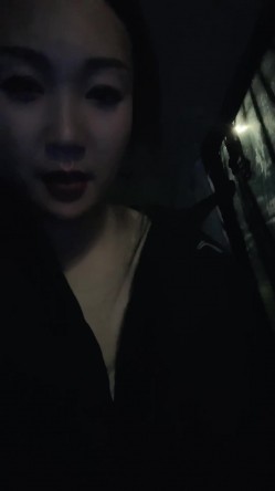 【泡泡马】白领御姐~! 白皙身材~户外刺激车震~无套啪啪 截图2