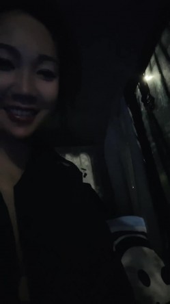 【泡泡马】白领御姐~! 白皙身材~户外刺激车震~无套啪啪 截图5