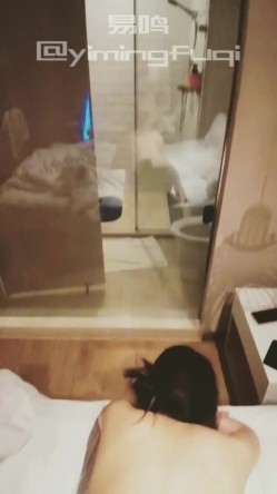 推特57万粉，95后G奶绿帽淫妻【易鸣夫妻_奶昔吖】付费，各种唯美性爱内射 截图2