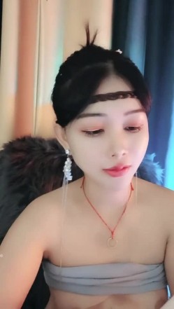 哦买噶 ️女神成功突破自我【月予】美到炸裂~撸奶抠逼极限诱惑~看得鸡儿硬邦邦 ️今晚必撸奔溃！ 截图3