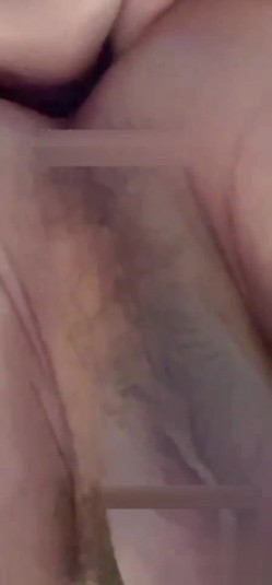 乱伦【极品瑜伽嫂子】 ️穿巴黎世家嫂子给我舔屁眼舔出屎来了 截图16