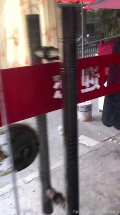 天花板露出狂人大胆御姐【cikaimoon】，闹市公园白天各种人前露出，屌炸天 截图12