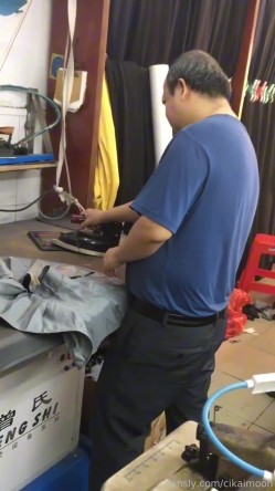 天花板露出狂人大胆御姐【cikaimoon】，闹市公园白天各种人前露出，屌炸天 截图14