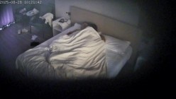 酒店偷拍 ️领导趁中午休息带美女秘书到酒店厮混被疯狂榨取 截图3