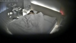 酒店偷拍 ️领导趁中午休息带美女秘书到酒店厮混被疯狂榨取 截图9