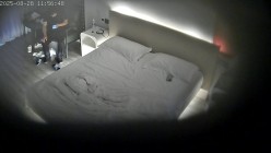 酒店偷拍 ️领导趁中午休息带美女秘书到酒店厮混被疯狂榨取 截图16