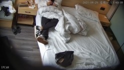 高校附近酒店偷拍 正午阳光正好呆萌女友的身体散发着圣洁的光女友上位耸动阳光照在屁股上菊花上 截图16