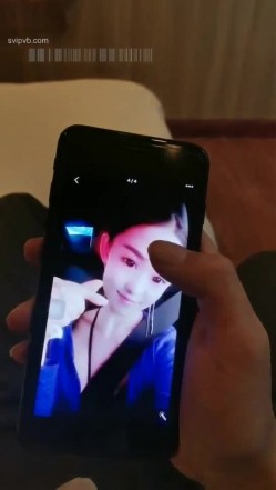 外表斯文眼镜小哥宾馆网约90斤苗条兼职妹干的很生猛换了2个套子怎么操都不射说要给打出来国语对白 截图8