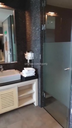 模特身材美腿亚裔一线天粉穴健身婊「kgonly」OF大尺度性爱私拍 绿帽3P、按摩推油、狂野车震 截图1
