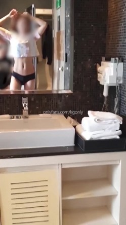 模特身材美腿亚裔一线天粉穴健身婊「kgonly」OF大尺度性爱私拍 绿帽3P、按摩推油、狂野车震 截图9