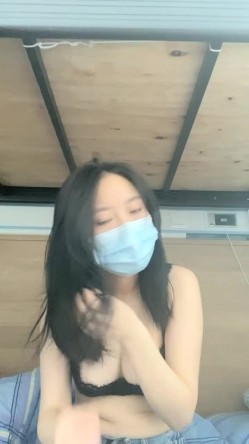 真实三甲医院，【爱聊就约】，美乳护士~真实病房宿舍 截图7