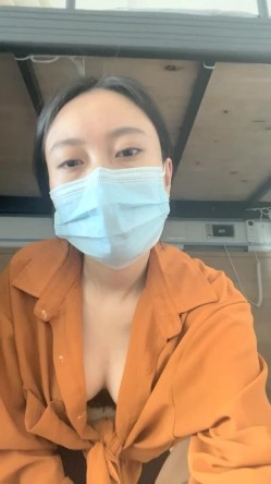 真实三甲医院，【爱聊就约】，美乳护士~真实病房宿舍 截图14