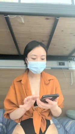 真实三甲医院，【爱聊就约】，美乳护士~真实病房宿舍 截图16