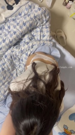 【原档泄密】花臂男与小女友自拍泄密，年轻的肉体令人心驰神往！内容主打真实，有生活照 截图4