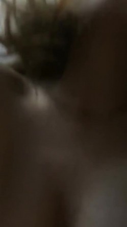 约大学美眉啪啪 没有男朋友 没这样操过 我不骗你 吃鸡舔菊 女上位 完整版 截图10