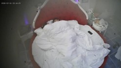 酒店情趣房偷拍 圆脸可爱少妇被精壮纹身猛男按床上疯狂折腾不断呻吟 截图10