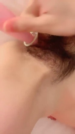 推荐！重庆某集团公司白领~【小兔丫丫】公司厕所发骚~！~ 截图5