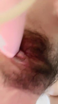 推荐！重庆某集团公司白领~【小兔丫丫】公司厕所发骚~！~ 截图7