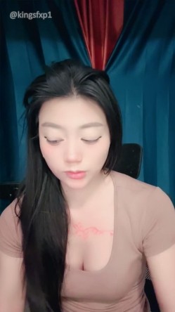 良家G乳御姐【新人桃子】超级蜜桃大美臀 劲爆骚舞 大屌贴脸坐骑爆插喷水 这股骚劲来十个男人都驾驭不了她 截图4