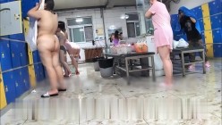 野鸡大学澡堂 截图5