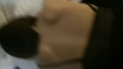 健身房的家庭少妇，晚上经常来练瑜伽的贱逼，容易勾搭，身材是真赞，阴穴美得要死，扣几下就泛滥、溢出淫汁！ 截图5